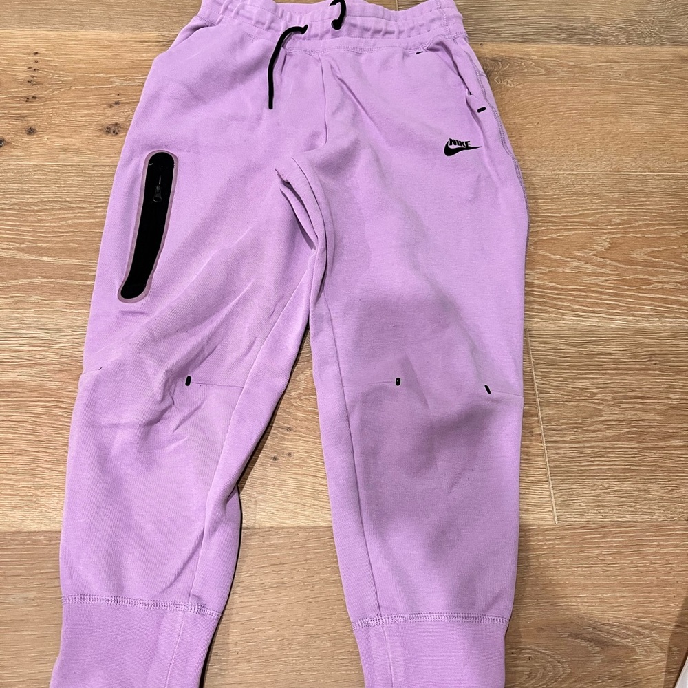 Nike Girls Loose Fit Tech Fleece - Medium